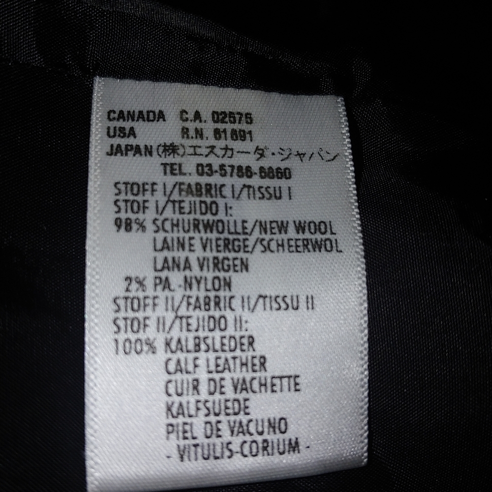 STUNNING ESCADA 8 BLACK BOUCLE LAMBSKIN PATENT LEATHER SIGN BUTTONS SKIRT SUIT - Picture 11 of 16